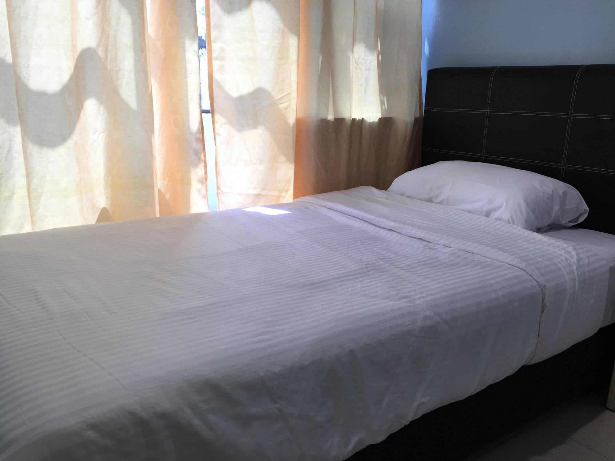 Miri Budget Inn Eksteriør billede