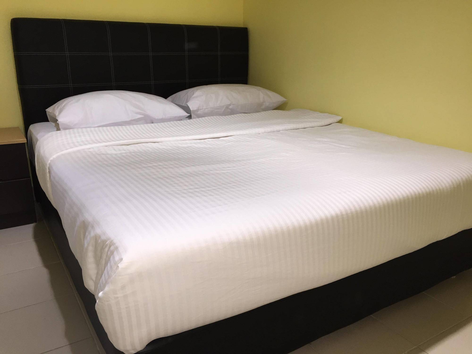 Miri Budget Inn Eksteriør billede